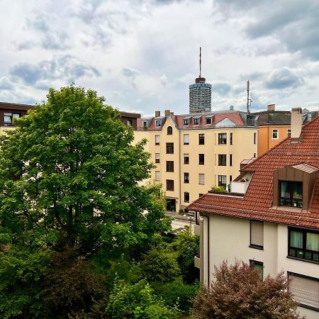 Apartment Skyline By Aux Property Augsburg Bagian luar foto